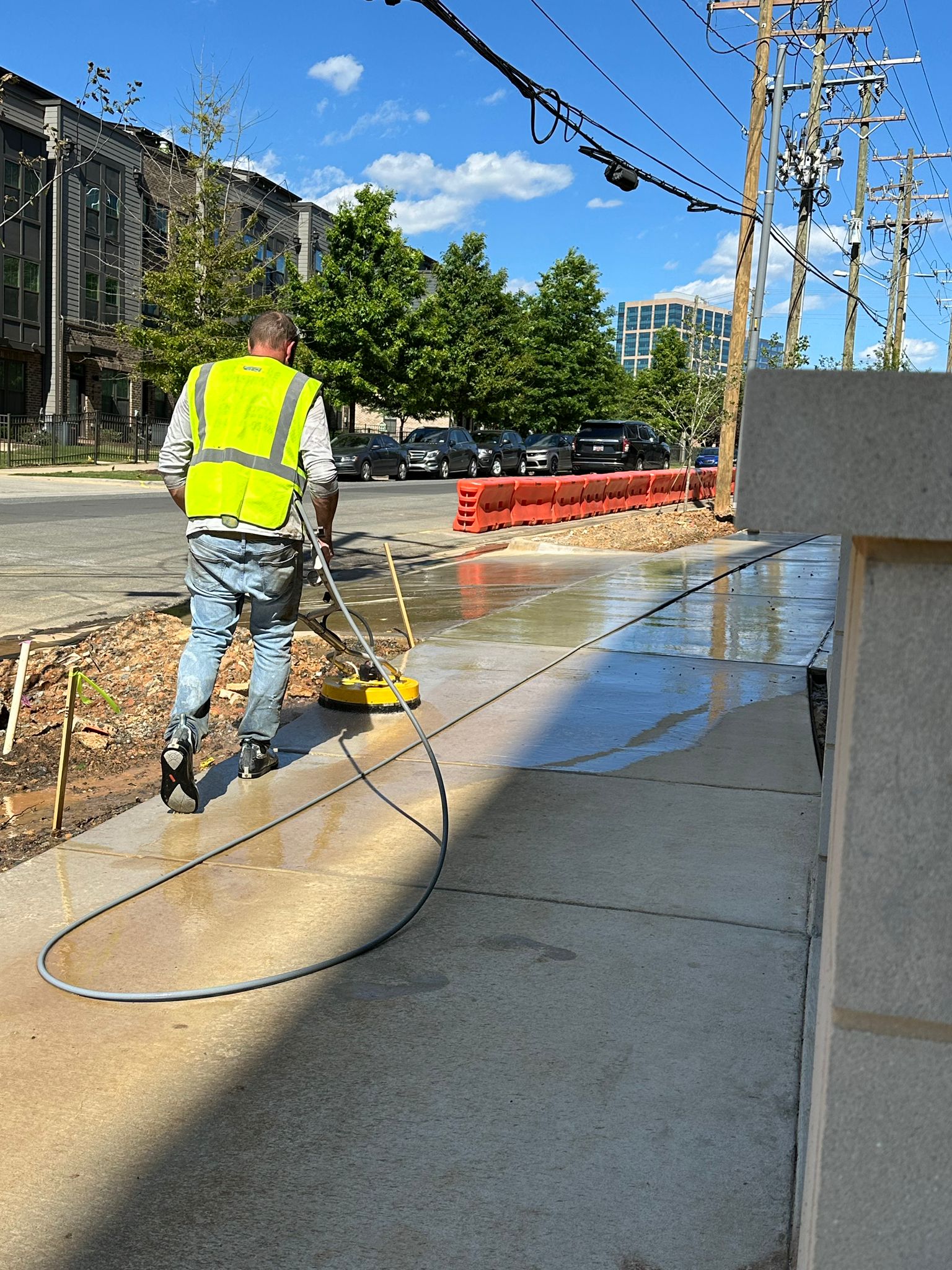Post-construction pressure washing cleaning service